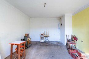 We offer for sale a two-story family house with an outbuilding in the village of Soběsuky