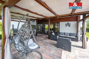 Exkluzivně nabízíme moderní RD o podlahové ploše 227,8 m², k