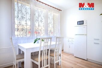 We offer for sale a bright 3BR apartment of usable area 62 m².