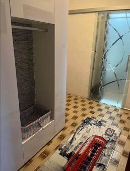I offer for rent a nice apartment with total layout of 2+1 measuring 67 m², terrace and garden…