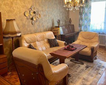 I offer for rent a nice apartment with total layout of 2+1 measuring 67 m², terrace and garden…