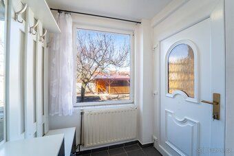 Looking for spacious renovated family house without need of further investment?