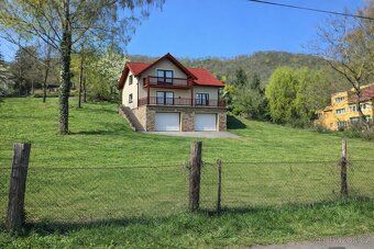 I am offering for sale a building plot in Ústí nad Labem, part of V