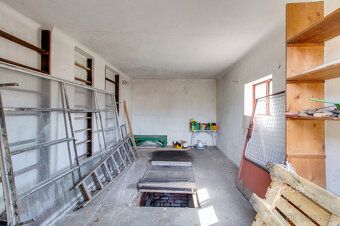 Soccer Reality vám prostředkuje k pronájmu pozemek s dvěma g