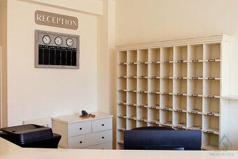 Relax Properties nabízí k prodeji prostorné studio v oblíben