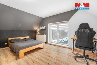 Slunný a prostorný rodinný dům 5+kk v Tanvaldu nabízí modern