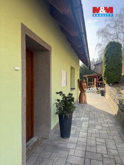 Slunný a prostorný rodinný dům 5+kk v Tanvaldu nabízí modern