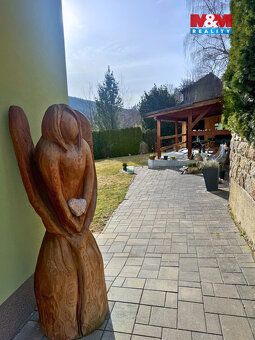 Slunný a prostorný rodinný dům 5+kk v Tanvaldu nabízí modern