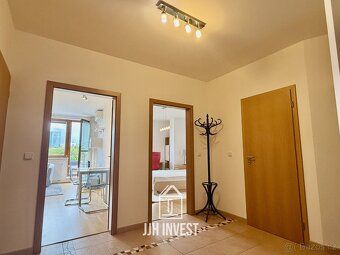 Ev.č. 00111 Nabízíme k pronájmu velmi příjemný a kompletně z