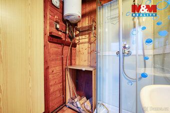 Nabízíme k prodeji útulnou chatu o užitné ploše 62 m2 v kata