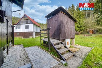 Nabízíme k prodeji útulnou chatu o užitné ploše 62 m2 v kata