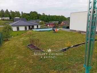 Ev.č. 01065 Nabízíme k prodeji moderně zařízený dům s nadsta