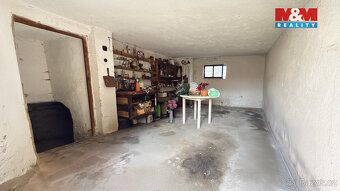 We offer a spacious family house with 5 bedrooms + kitchen area and usable area of 140 sqm.