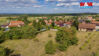 We offer for sale a residential plot of land measuring 637 m² in the village