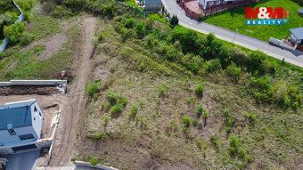 We offer for sale six building plots in the sought-after location of Beroun Nad Máchovnou.