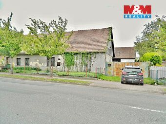 Nabízíme k prodeji dům se stodolou a zahradou v obci Košetic