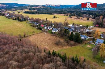 We offer two plots of land totaling 8554 sqm in the outskirts of Jeseník city near Zlaté Hory - Rejvíz village.
