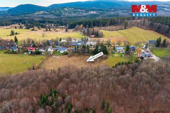 We offer two plots of land totaling 8554 sqm in the outskirts of Jeseník city near Zlaté Hory - Rejvíz village.