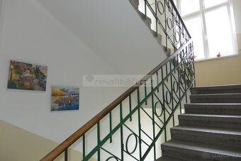 Hledáte prostorný byt v centru města, který by byl po rekons
