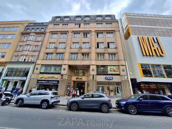 Exkluzivně nabízíme k pronájmu kancelář o výměře 13 m2, v pr
