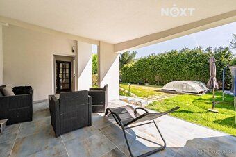 In exclusive representation of our client we offer for sale an exceptional family house in…