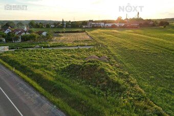 Looking for peaceful and comfortable living close to nature but still well connected to town?