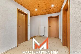 RESERVATION I offer for sale a spacious family house in the village of Bor