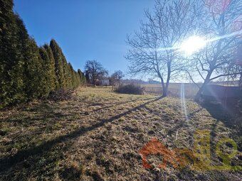 We offer for sale an exclusive building plot of area