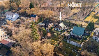 We offer for sale a two-story brick cottage in the picturesque village of Lede