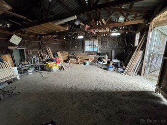 I offer rental of storage space 216 m², possible as whole unit