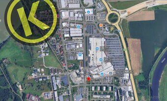 We offer ground-floor commercial premises of 72 sqm and 40 sqm in size, suitable for retail…