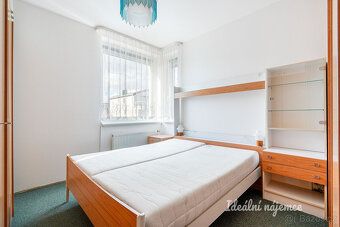 K dlouhodobému podnájmu Vám nabízíme krásný, kompletně zaříz
