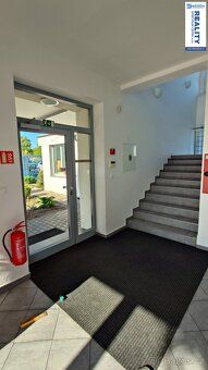 Ref. No. 952 Liov offices For rent modern administrative premises in a masonry building that…
