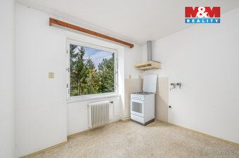 Nabízíme k prodeji prostorný rodinný dům v obci Kluky u Čásl