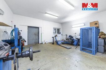 Nabízíme k prodeji atraktivní komerční objekt v obci Čebín, 