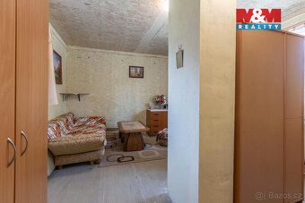 Nabízíme k prodeji prostornou chalupu o dispozici 3+1, která