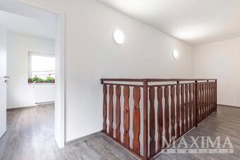 Nabízím k pronájmu velkoryse řešený byt o dispozici 4+kk v o