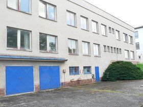 REALITY BLATNÁ nabízí - komerční objekt k různému využití, d