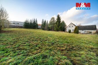 Nabízíme k prodeji pozemek určený k výstavbě o rozloze 1850 