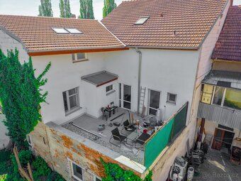 We offer for rent a very nice apartment of layout 1 + kk and area