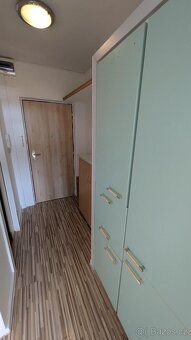 Nabízíme k pronájmu hezký byt o dispozici 2+kk a výměře 39 m