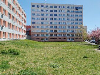 Upscale 3BR apartment after complete renovation - modern design