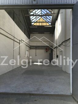 I offer for rent a spacious two-aisled storage and production hall in an enclosed industrial…
