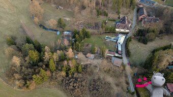 Ev.č. 58825 Pozemků 20 minut od Prahy je hodně. Pozemků u le