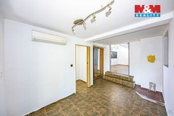 Prodej samostatně stojícího domu, v klidné části obce Lošany