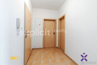 Ev.č. 02748 Prodej světlého bytu 2+kk s lodžií, 63 m² – Prah