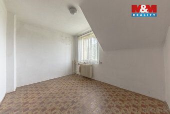We offer for sale a detached family house 4+KK (plus attic) in a quiet part of Mladá Boleslav, Čejetice.