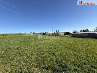 Dumrealit.cz will mediate possible sale of farmhouse