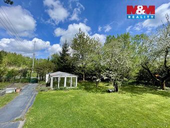 We offer for sale a beautiful garden of 1.630 m² in Sokolov district