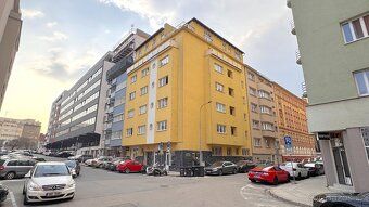 Nabídka realitní kanceláře:
Představujeme Vám tento byt k pr